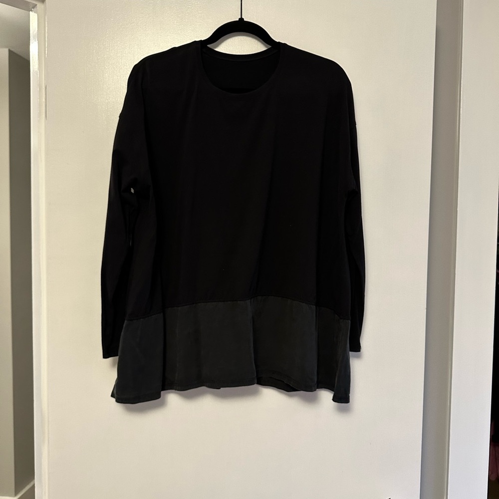 Lululemon, long sleeve tee